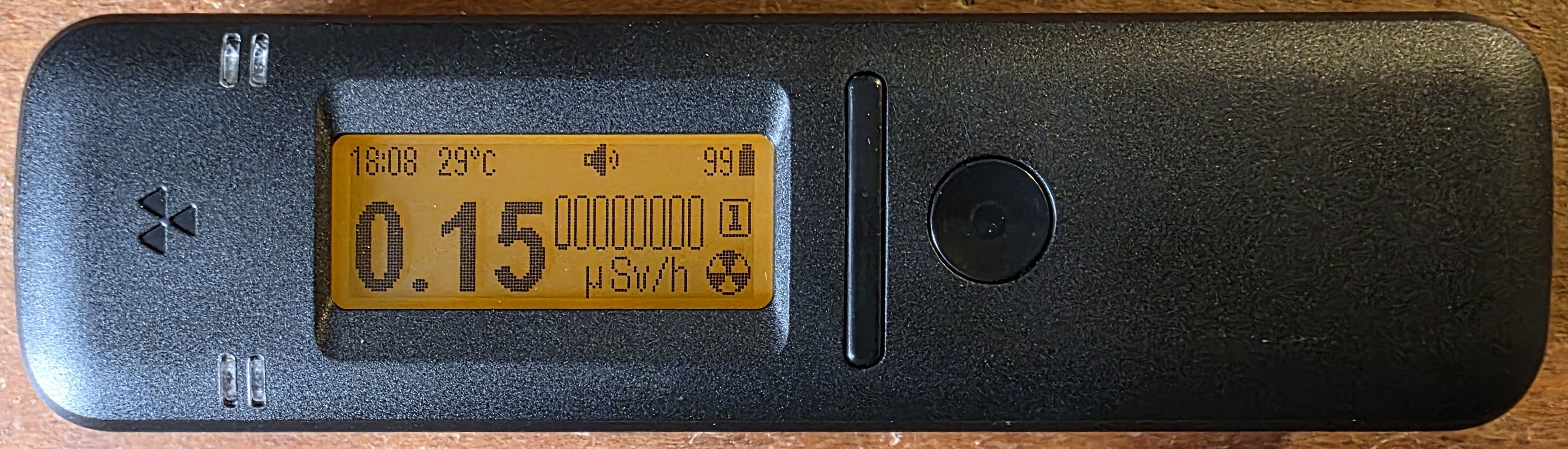 The most boring radiation detector ever? The Radiacode Zero - Small review & Teardown
